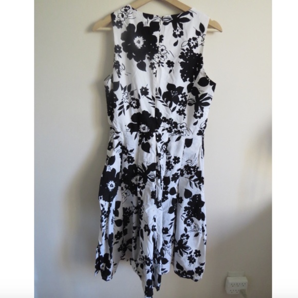 Willi Smith Black and White Floral Dress - Picture 4 of 6